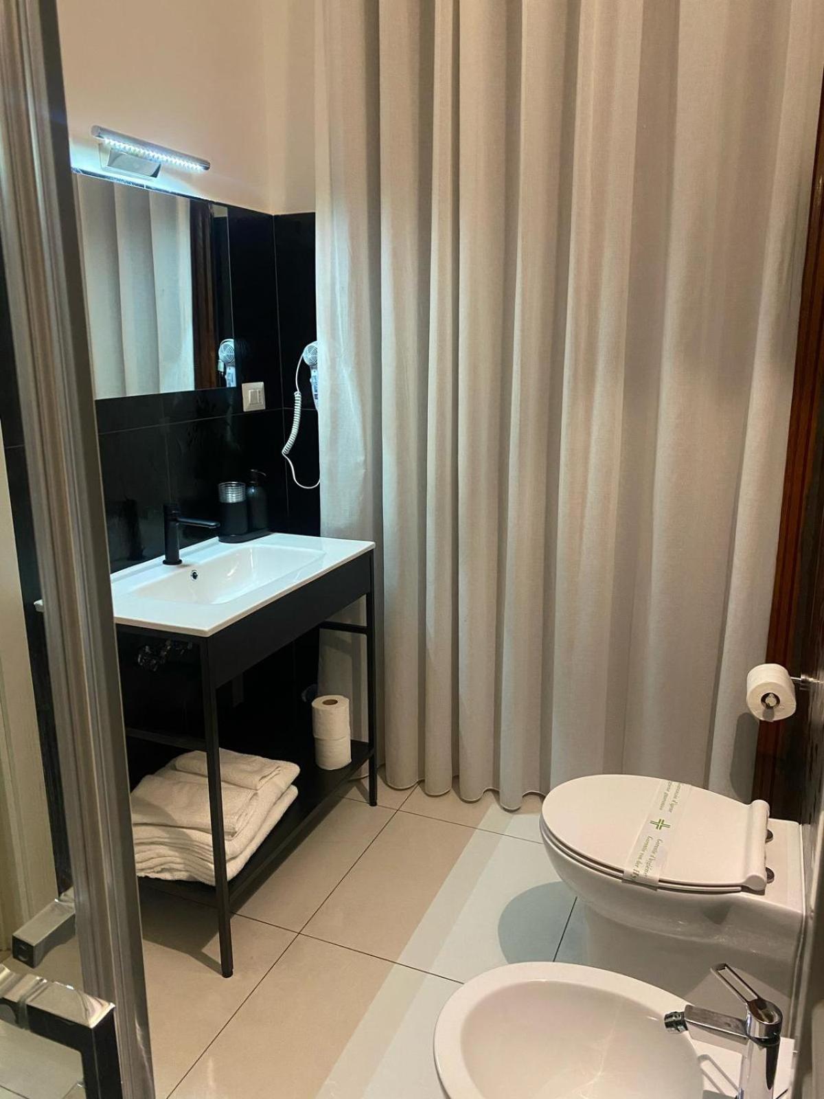 Midtown Salerno Bed and Breakfast Buitenkant foto